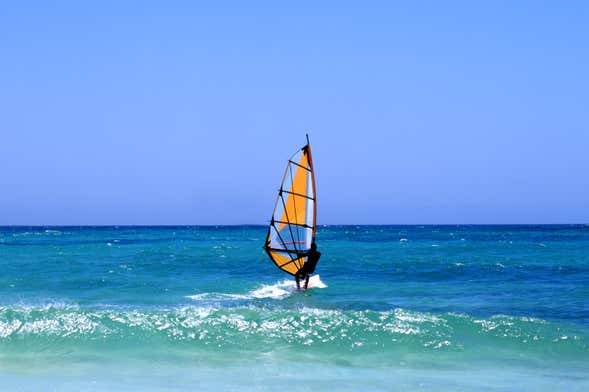 Curso de windsurf en las lagunas de El Cotillo